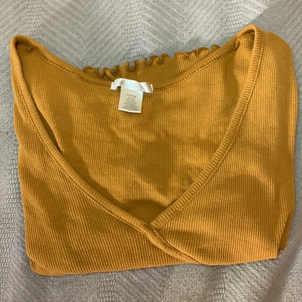 Bozzolo Yellow Crop Top - Picture 5 of 5